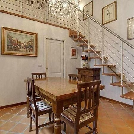 Ferienwohnung Santa Croce Elegant With Garage Florenz Exterior foto