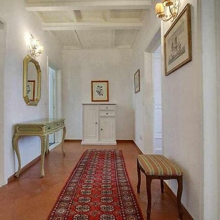 Ferienwohnung Santa Croce Elegant With Garage Florenz Exterior foto