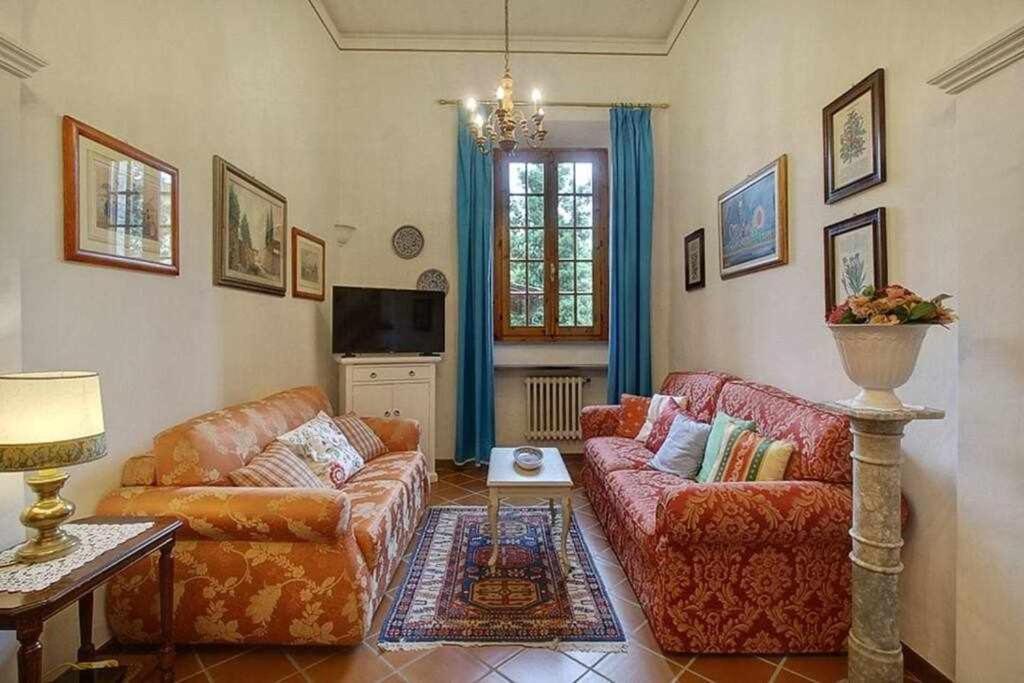 Ferienwohnung Santa Croce Elegant With Garage Florenz Exterior foto