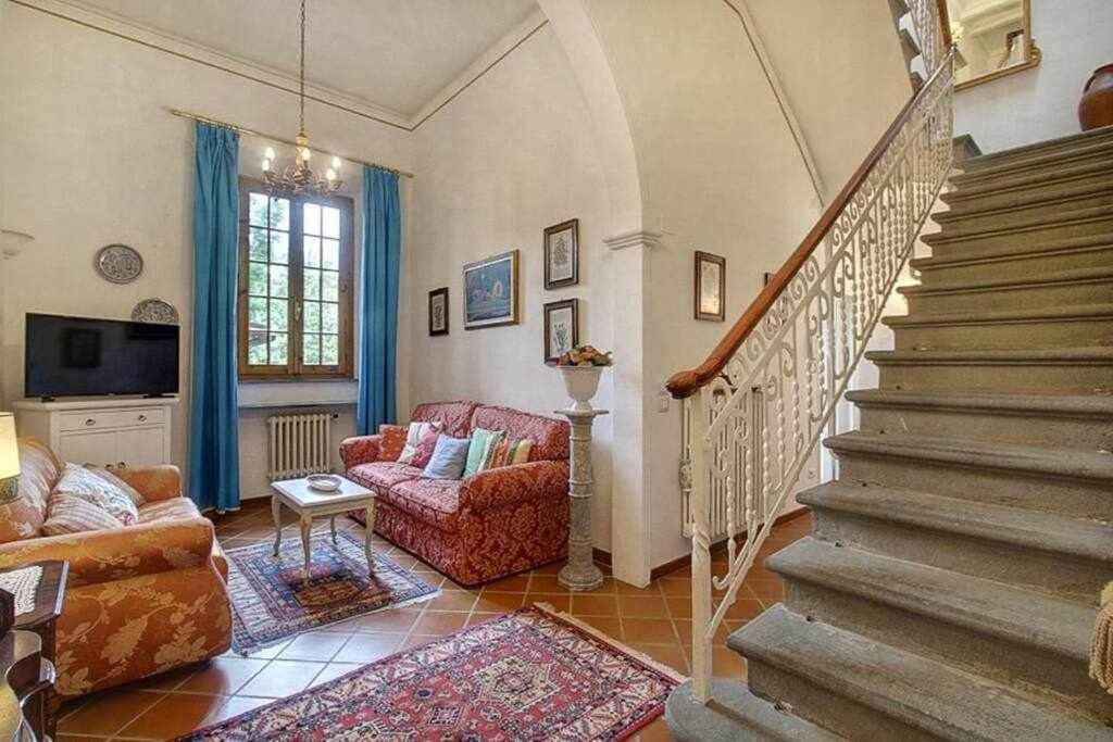 Ferienwohnung Santa Croce Elegant With Garage Florenz Exterior foto