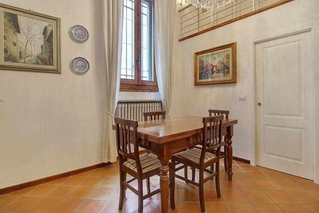 Ferienwohnung Santa Croce Elegant With Garage Florenz Exterior foto