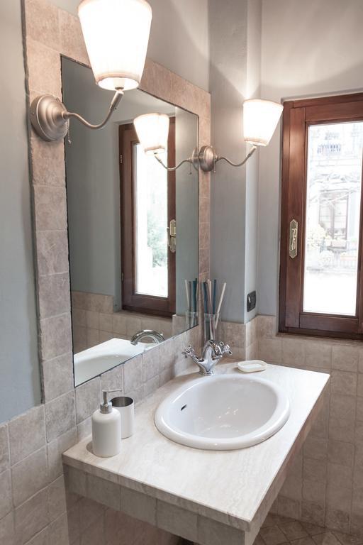 Ferienwohnung Santa Croce Elegant With Garage Florenz Exterior foto