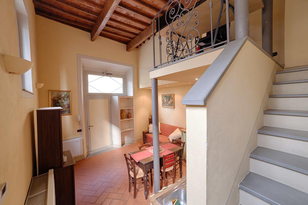 Ferienwohnung Santa Croce Elegant With Garage Florenz Exterior foto
